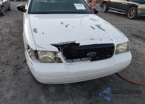 2001 Ford Crown Victoria Police Interceptor из США, поврежденный, VIN 2FAFP71W21X102992